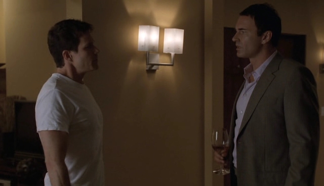 Charmed-Online-dot-NL-NipTuck4x12-1607.jpg