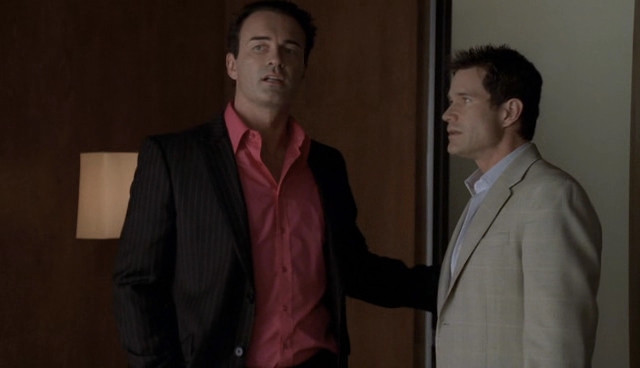 Charmed-Online-dot-NL-NipTuck4x12-1752.jpg