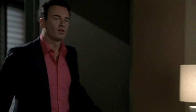 Charmed-Online-dot-NL-NipTuck4x12-1827.jpg