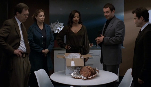 Charmed-Online-dot-NL-NipTuck4x13-1047.jpg