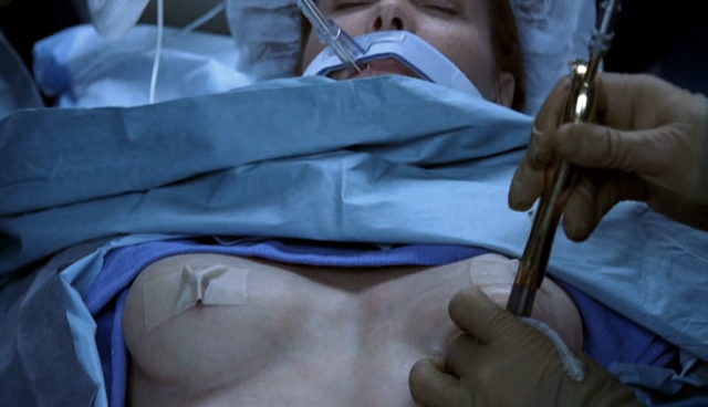 Charmed-Online-dot-NL-NipTuck4x14-0252.jpg