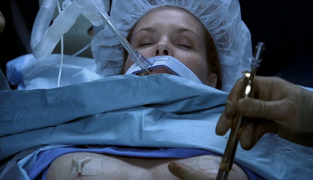 Charmed-Online-dot-NL-NipTuck4x14-0253.jpg