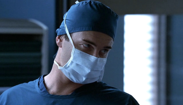 Charmed-Online-dot-NL-NipTuck4x14-0282.jpg