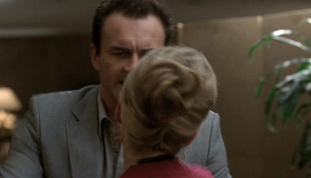 Charmed-Online-dot-NL-NipTuck4x14-1341.jpg