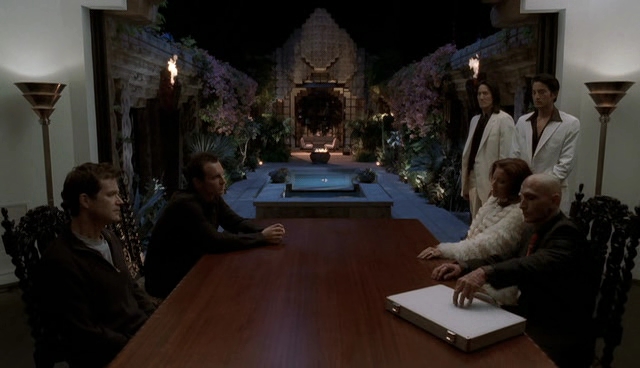 Charmed-Online-dot-NL-NipTuck4x15-0455.jpg