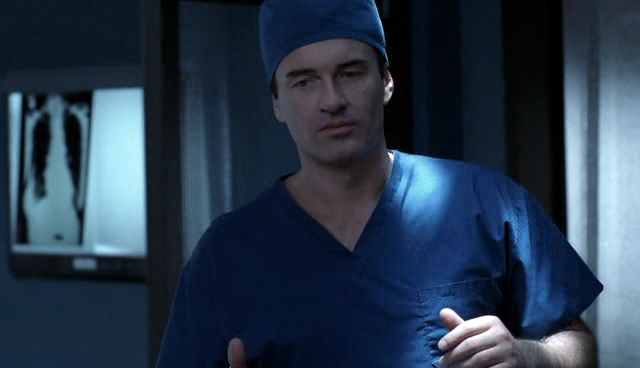 Charmed-Online-dot-NL-NipTuck4x15-1357.jpg