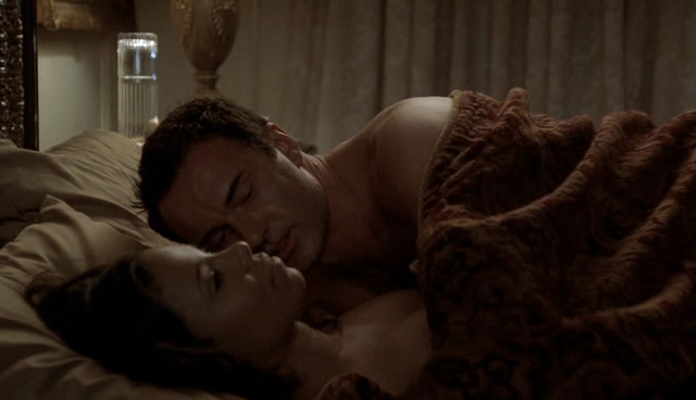 Charmed-Online-dot-NL-NipTuck4x15-1975.jpg Charmed-Online-dot-NL-NipTuck4x15-1975.jpg