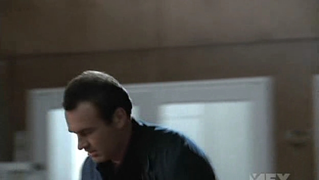 Charmed-Online-dot-NL-NipTuck5x01-0131.jpg