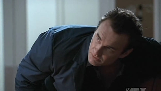 Charmed-Online-dot-NL-NipTuck5x01-0152.jpg