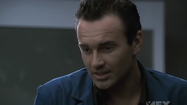 Charmed-Online-dot-NL-NipTuck5x01-1211.jpg