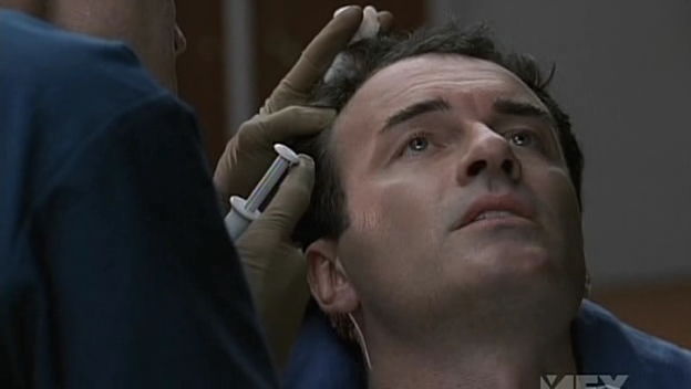 Charmed-Online-dot-NL-NipTuck5x01-1994.jpg Charmed-Online-dot-NL-NipTuck5x01-1994.jpg