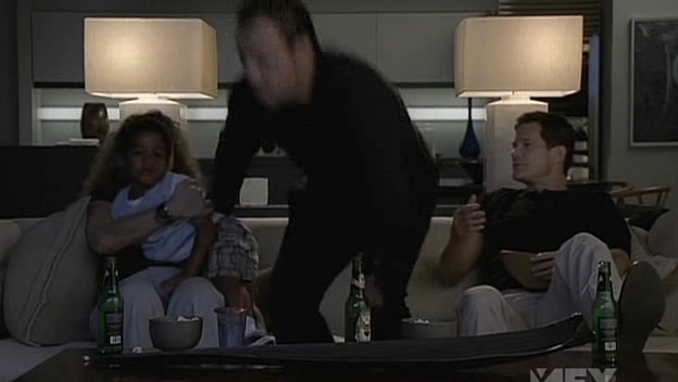 Charmed-Online-dot-NL-NipTuck5x01-2579.jpg