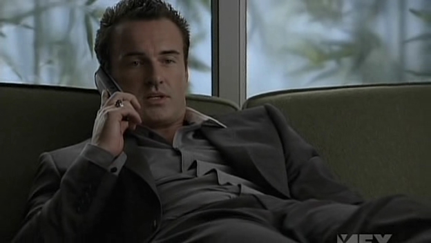 Charmed-Online-dot-NL-NipTuck5x01-2939.jpg