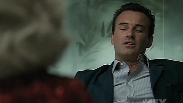 Charmed-Online-dot-NL-NipTuck5x02-0044.jpg