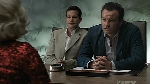 Charmed-Online-dot-NL-NipTuck5x02-0097.jpg