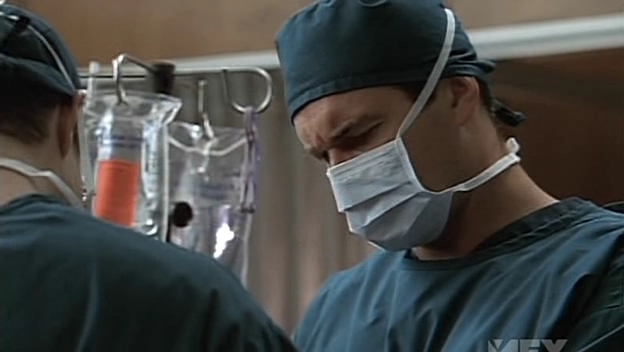 Charmed-Online-dot-NL-NipTuck5x02-0393.jpg
