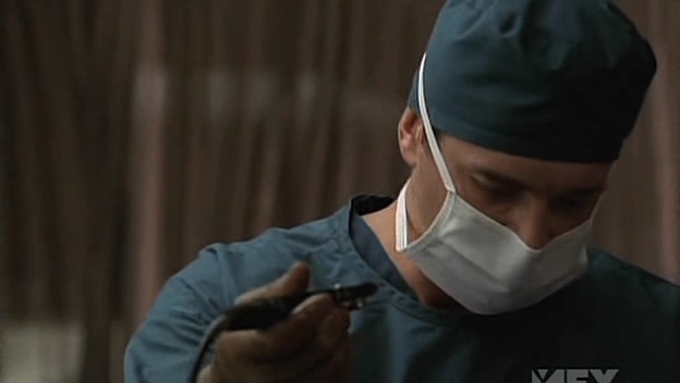 Charmed-Online-dot-NL-NipTuck5x03-1269.jpg