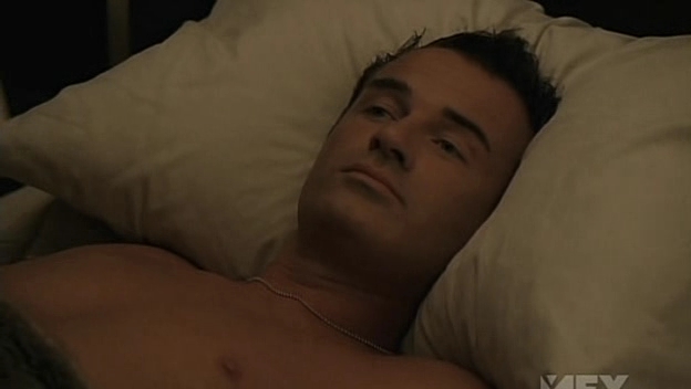 Charmed-Online-dot-NL-NipTuck5x03-2101.jpg