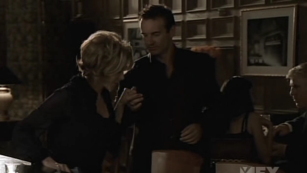 Charmed-Online-dot-NL-NipTuck5x03-2539.jpg
