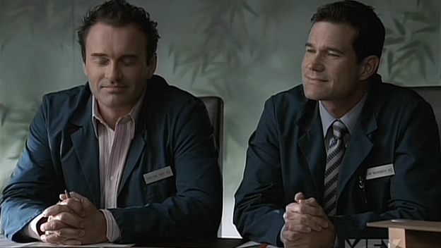 Charmed-Online-dot-NL-NipTuck5x04-0073.jpg