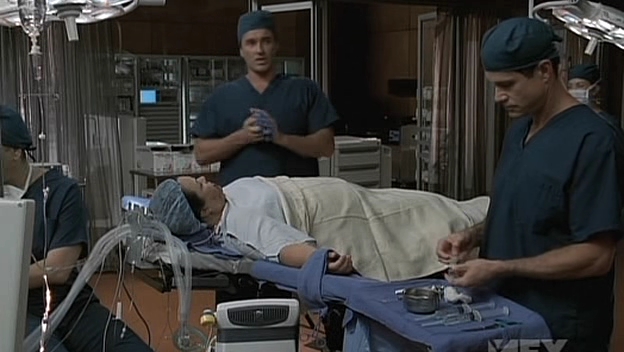 Charmed-Online-dot-NL-NipTuck5x04-0514.jpg