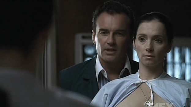 Charmed-Online-dot-NL-NipTuck5x04-1195.jpg