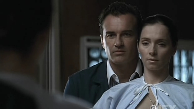 Charmed-Online-dot-NL-NipTuck5x04-1210.jpg