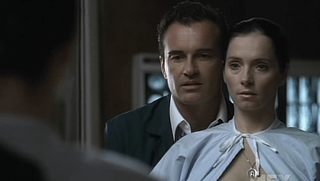 Charmed-Online-dot-NL-NipTuck5x04-1230.jpg