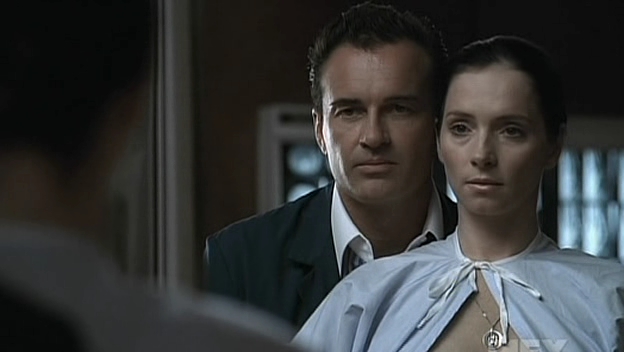 Charmed-Online-dot-NL-NipTuck5x04-1232.jpg