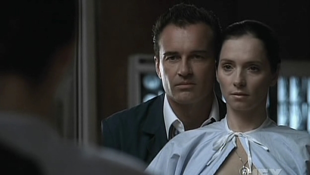 Charmed-Online-dot-NL-NipTuck5x04-1238.jpg