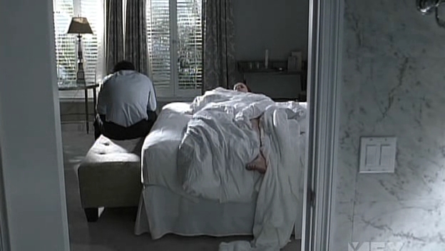 Charmed-Online-dot-NL-NipTuck5x04-2012.jpg