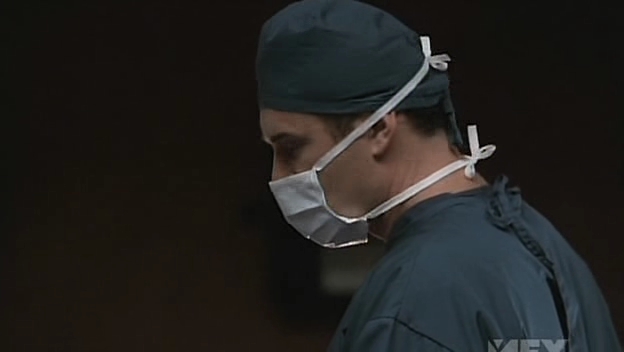 Charmed-Online-dot-NL-NipTuck5x05-0680.jpg