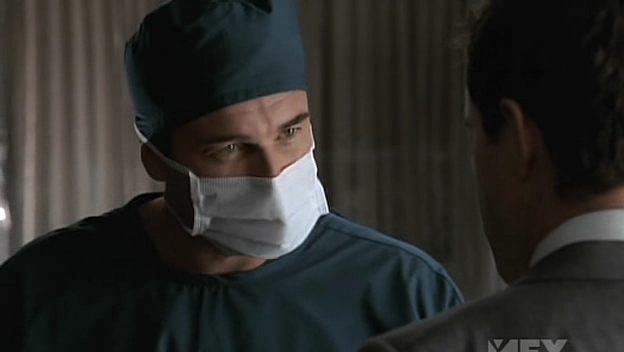 Charmed-Online-dot-NL-NipTuck5x05-0713.jpg