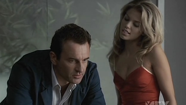 Charmed-Online-dot-NL-NipTuck5x05-1513.jpg