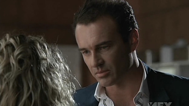 Charmed-Online-dot-NL-NipTuck5x05-1857.jpg