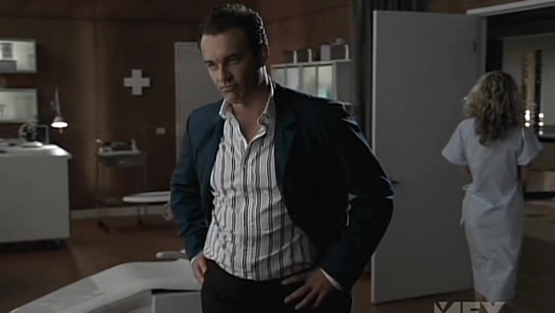 Charmed-Online-dot-NL-NipTuck5x05-1874.jpg