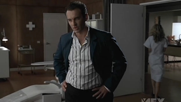 Charmed-Online-dot-NL-NipTuck5x05-1875.jpg