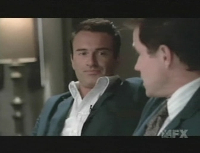 Charmed-Online-dot-NL-NipTuck5x06-0486.jpg