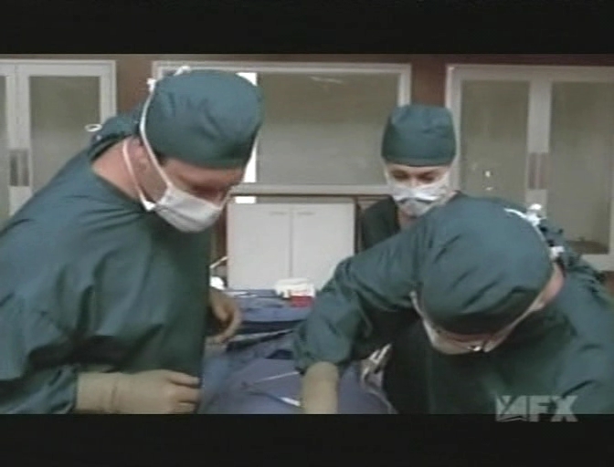 Charmed-Online-dot-NL-NipTuck5x06-0832.jpg