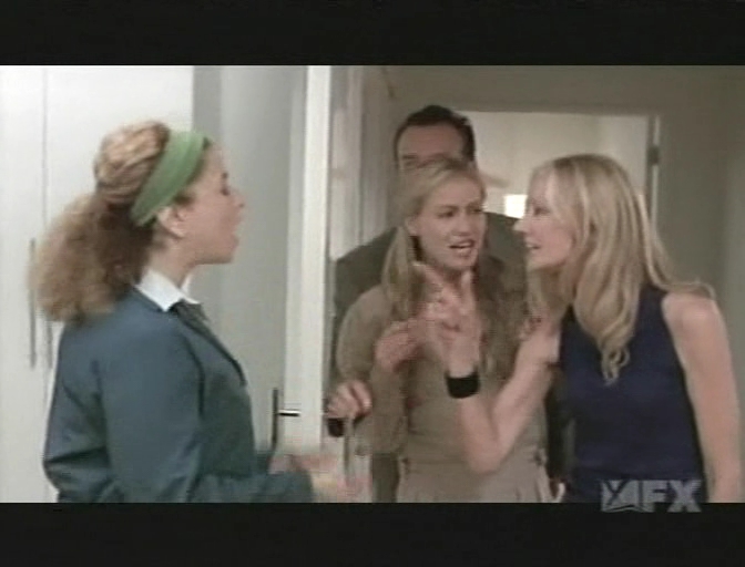 Charmed-Online-dot-NL-NipTuck5x06-1603.jpg