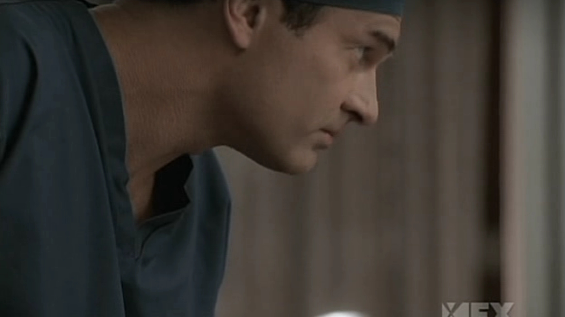 Charmed-Online-dot-NL-NipTuck5x07-1019.jpg