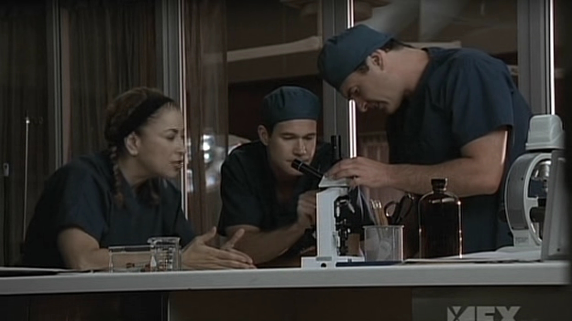 Charmed-Online-dot-NL-NipTuck5x07-1313.jpg