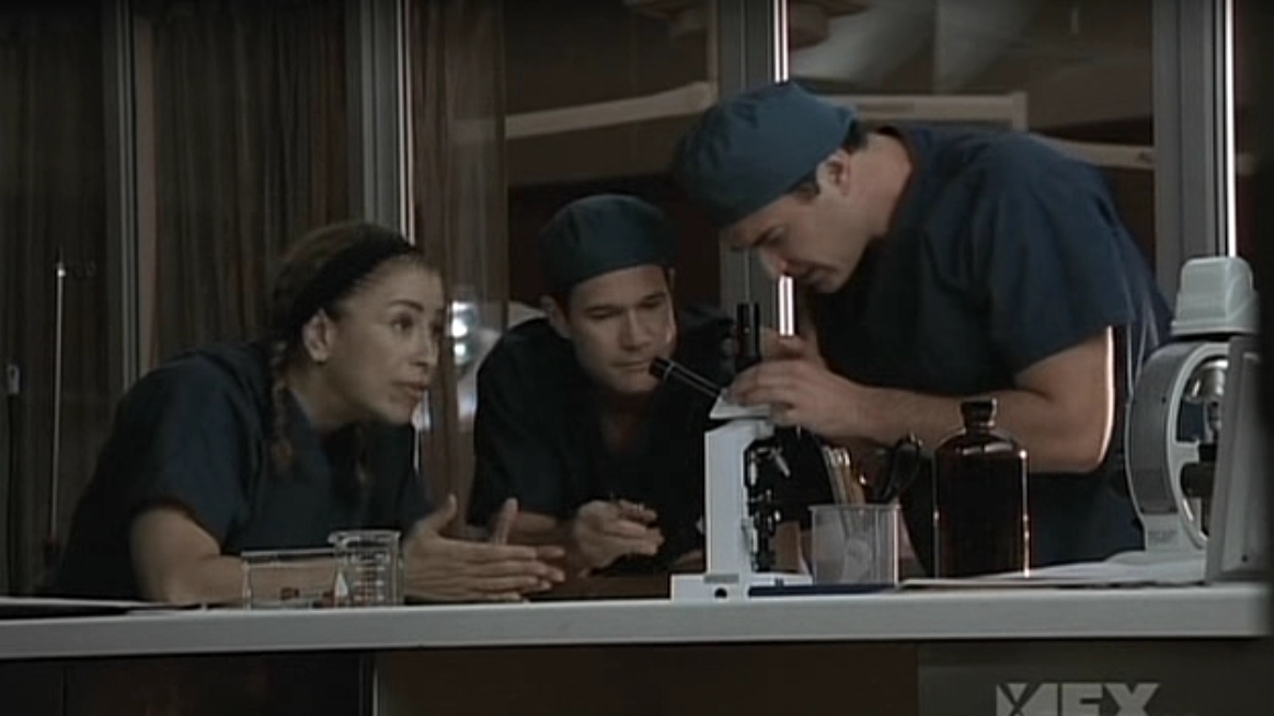Charmed-Online-dot-NL-NipTuck5x07-1314.jpg