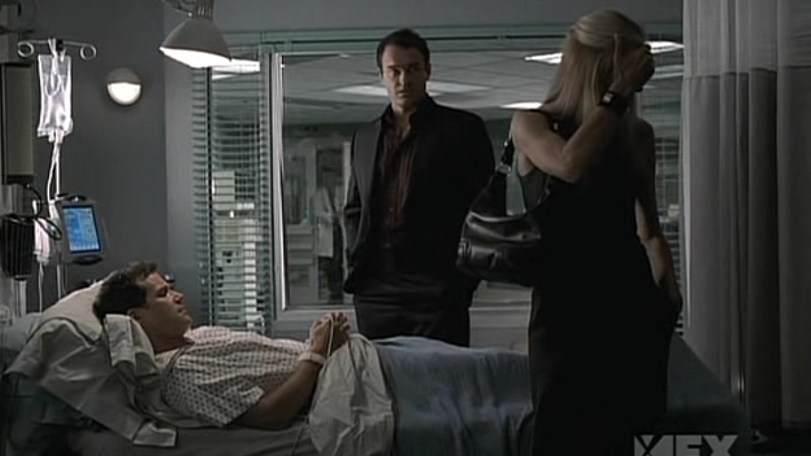 Charmed-Online-dot-NL-NipTuck5x07-2201.jpg