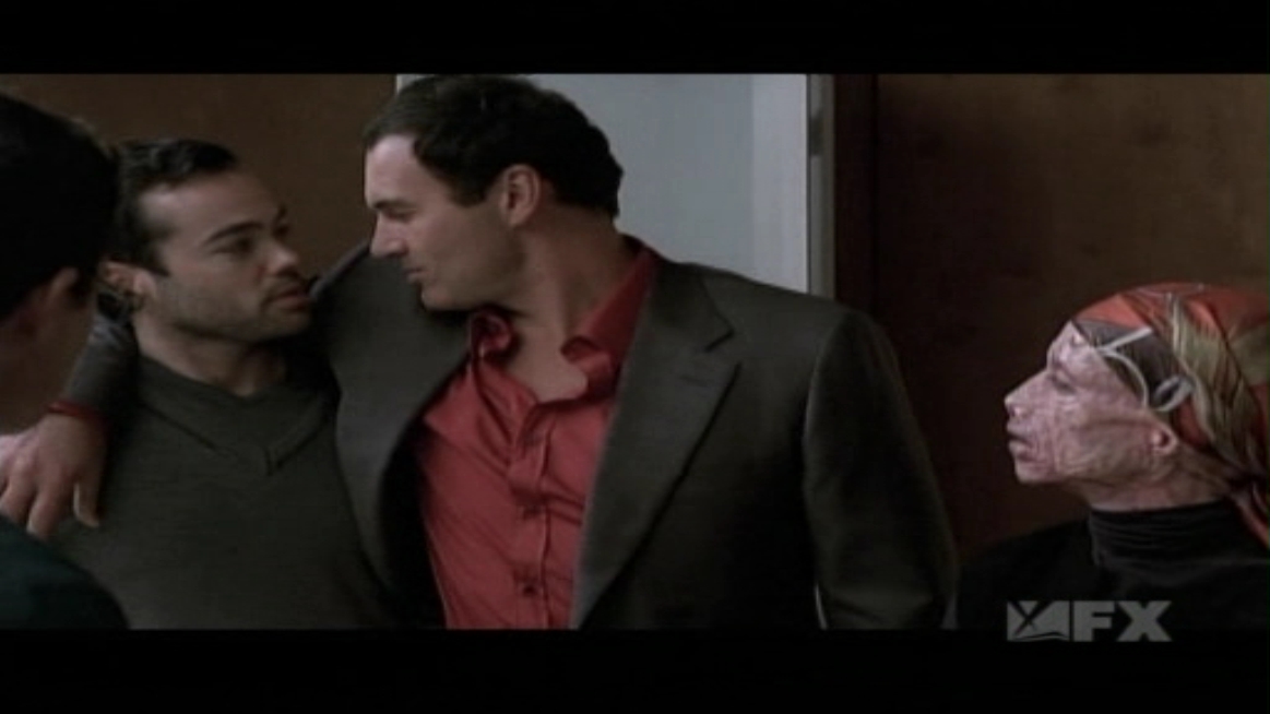 Charmed-Online-dot-NL-NipTuck5x09-0100.jpg