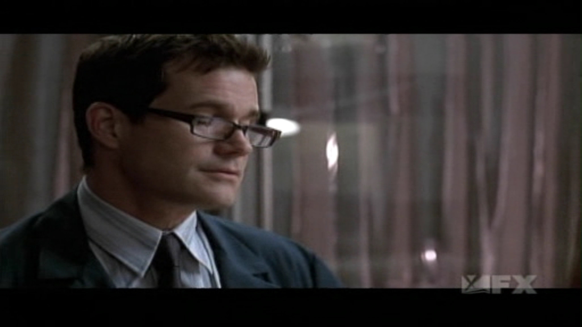 Charmed-Online-dot-NL-NipTuck5x09-0102.jpg