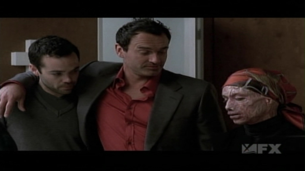 Charmed-Online-dot-NL-NipTuck5x09-0106.jpg