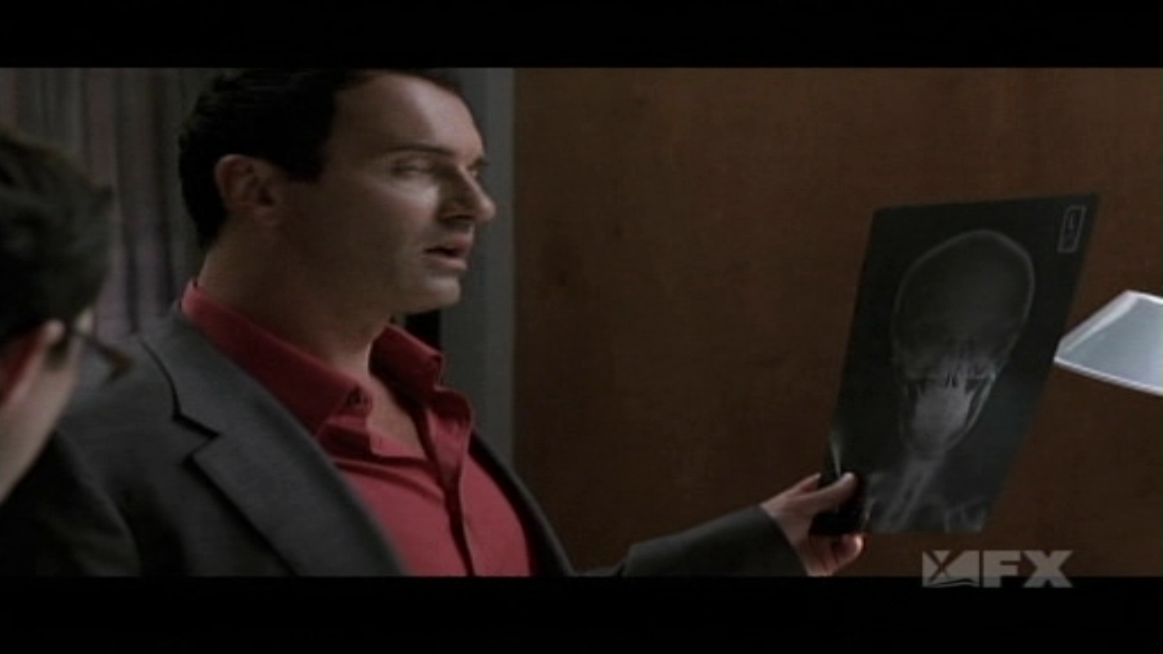 Charmed-Online-dot-NL-NipTuck5x09-0119.jpg