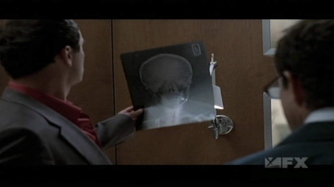 Charmed-Online-dot-NL-NipTuck5x09-0122.jpg