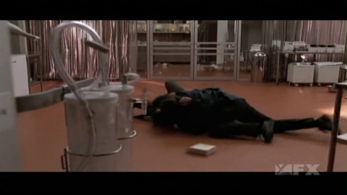 Charmed-Online-dot-NL-NipTuck5x09-1974.jpg